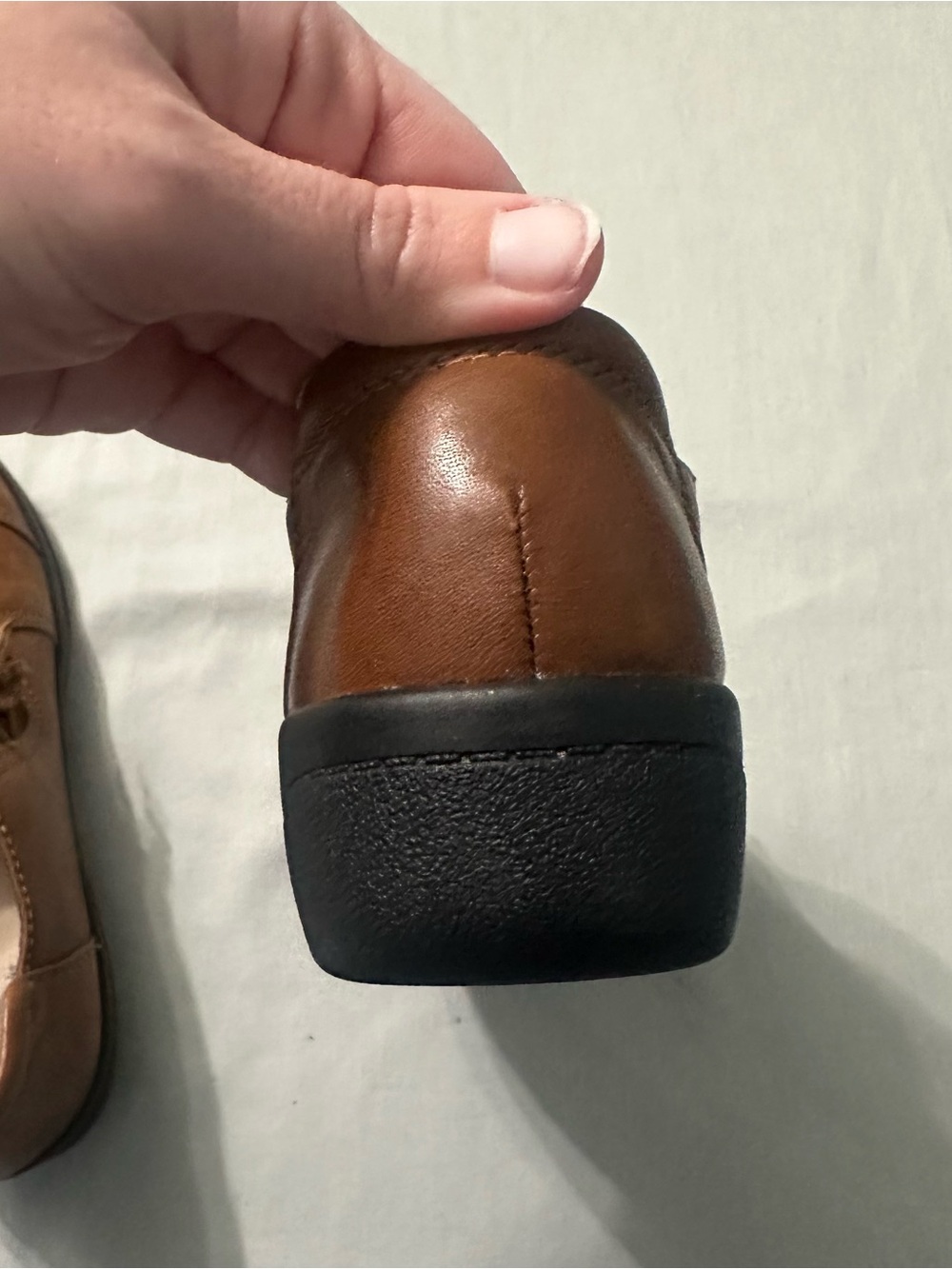 Clarks Collection Womens 8 M Brown Leather Slip On Comfort Loafers Clogs - Picture 8 of 14